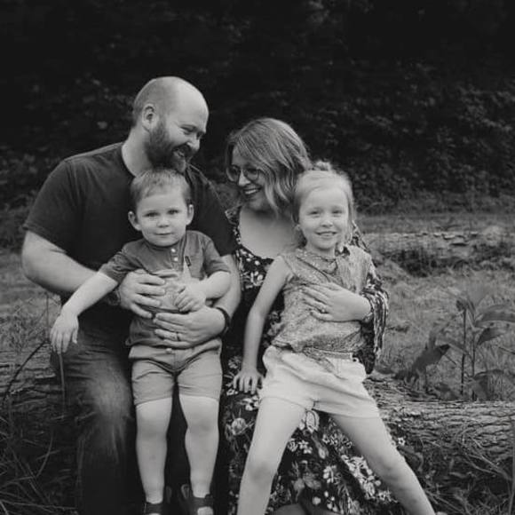 Meet your Posher, Brittany - Picture 1 of 1